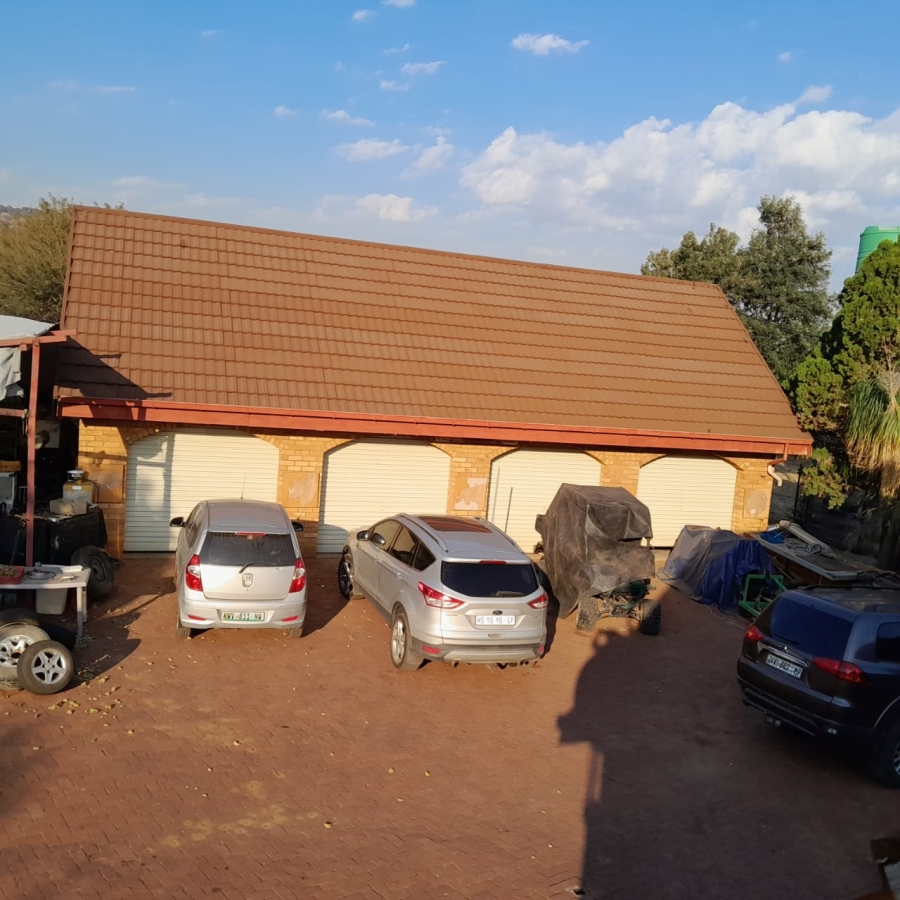 4 Bedroom Property for Sale in Schietfontein North West